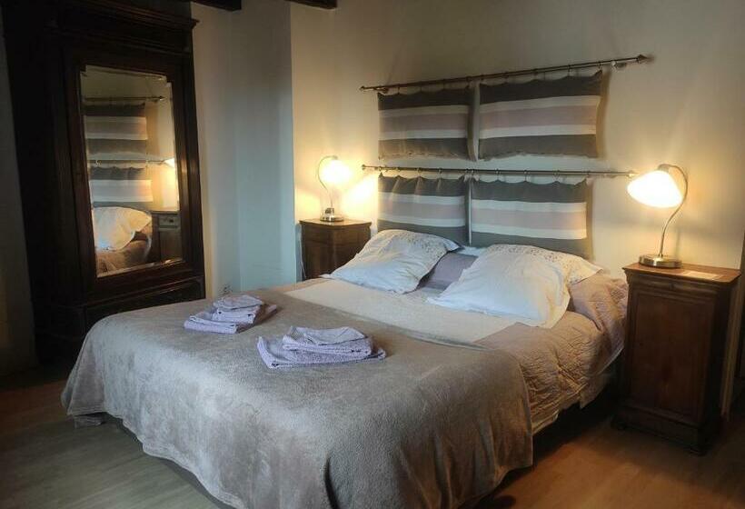 ベッドアンドブレックファースト Les Chambres De La Caussade