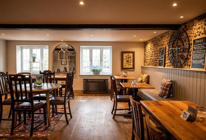 مبيت وإفطار The Three Horseshoes