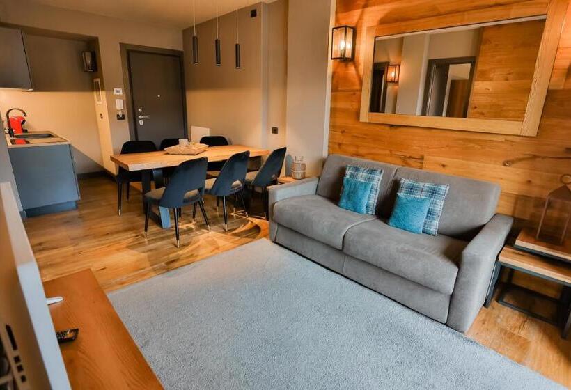 Chalet Everest   Luxury Apartments