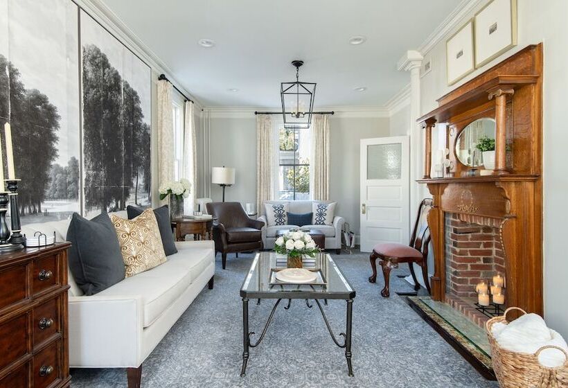 هتل 134 Prince   Luxury Boutique