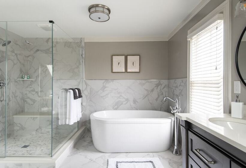 هتل 134 Prince   Luxury Boutique