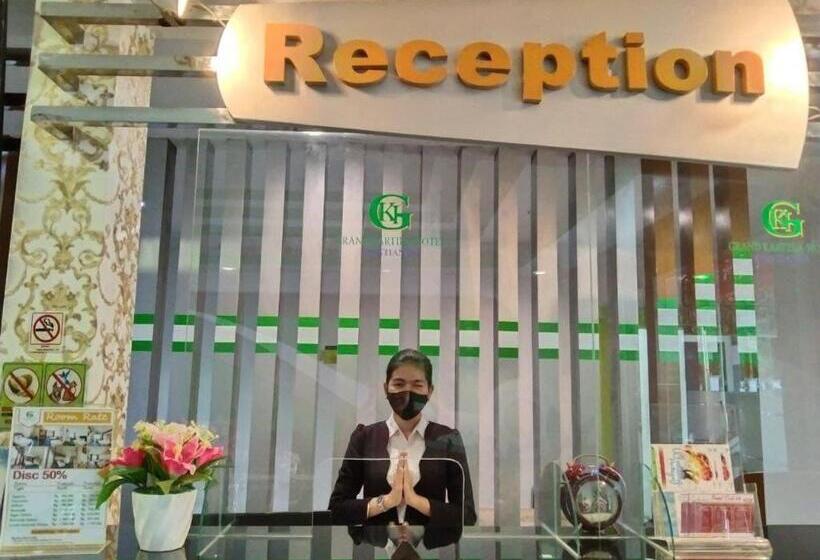 בית מלון כפרי Grand Kartika