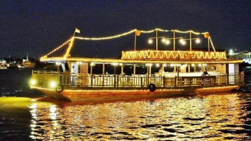 בית מלון כפרי Grand Kartika