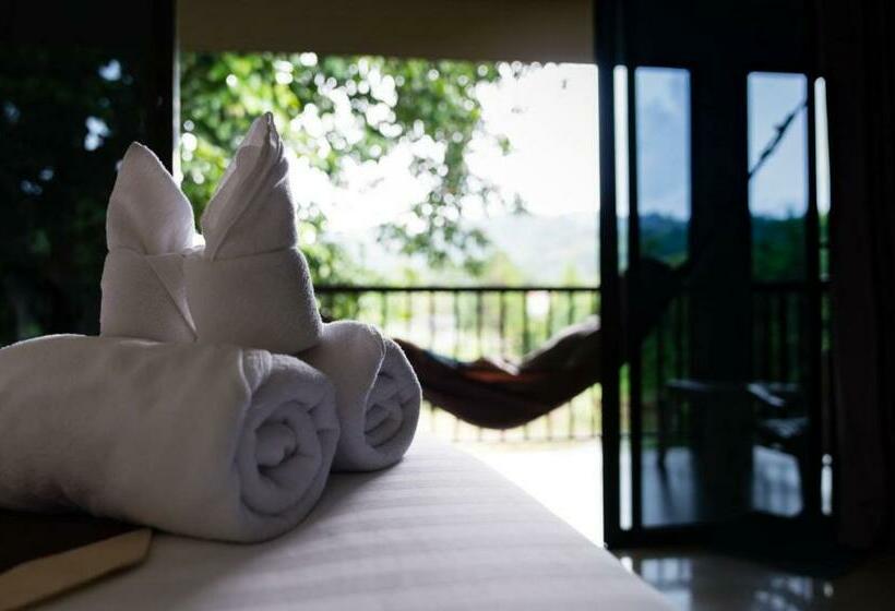 Отель Green Pepper Garden