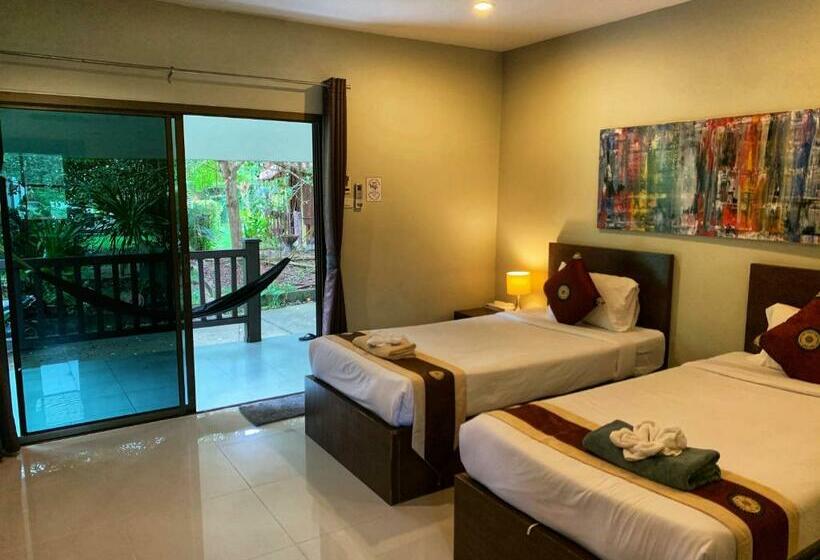 Отель Green Pepper Garden