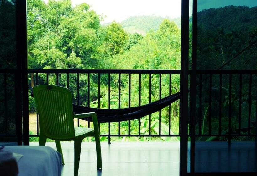 Отель Green Pepper Garden