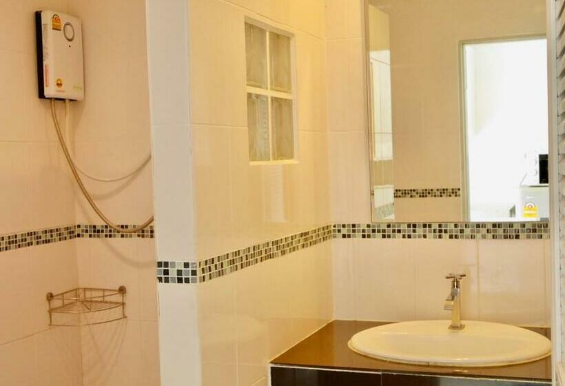 Отель Green Pepper Garden