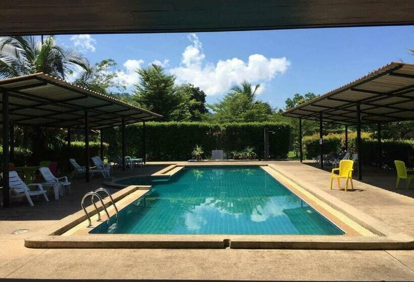 Отель Green Pepper Garden