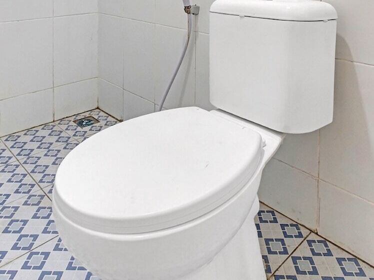 בית מלון כפרי Oyo 90399 Box House