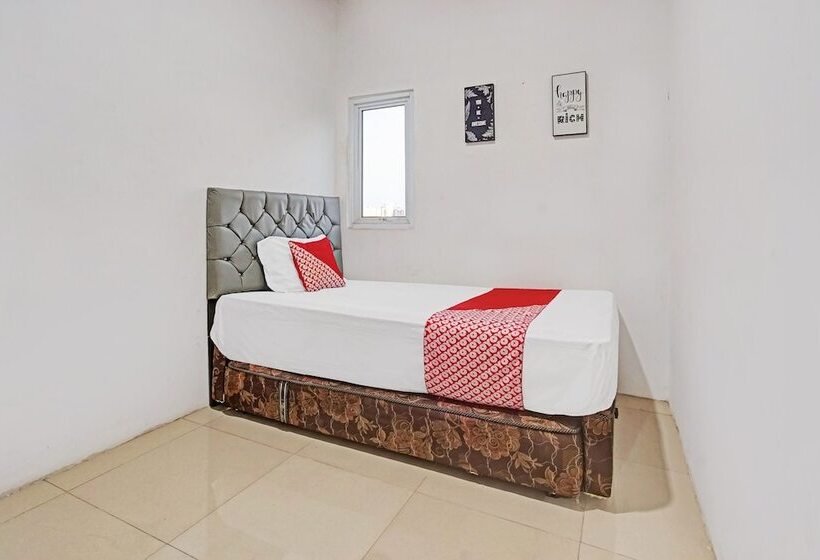 호텔 Oyo 90399 Box House