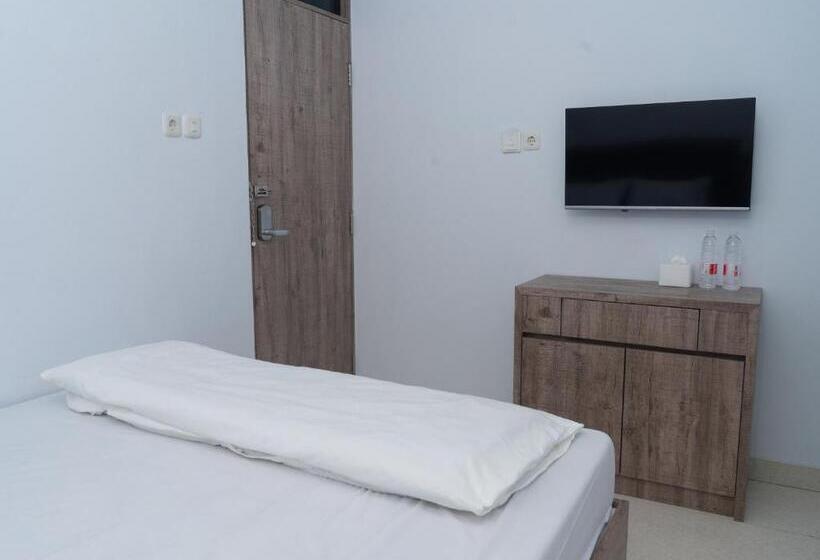 هتل Padma Tangerang