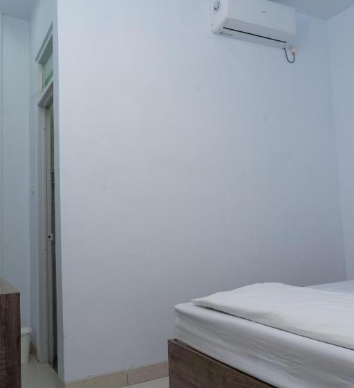 فندق Padma Tangerang