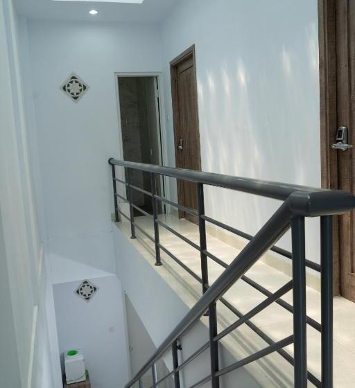 فندق Padma Tangerang