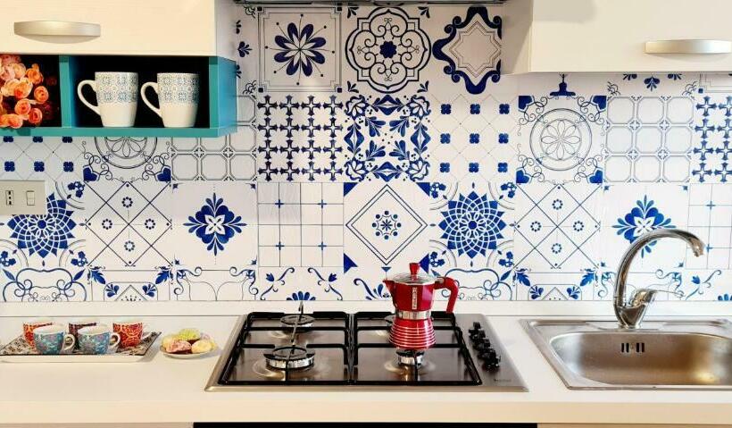 Ninfa Sul Mare Apartments   50 M E T R I Dal Mare