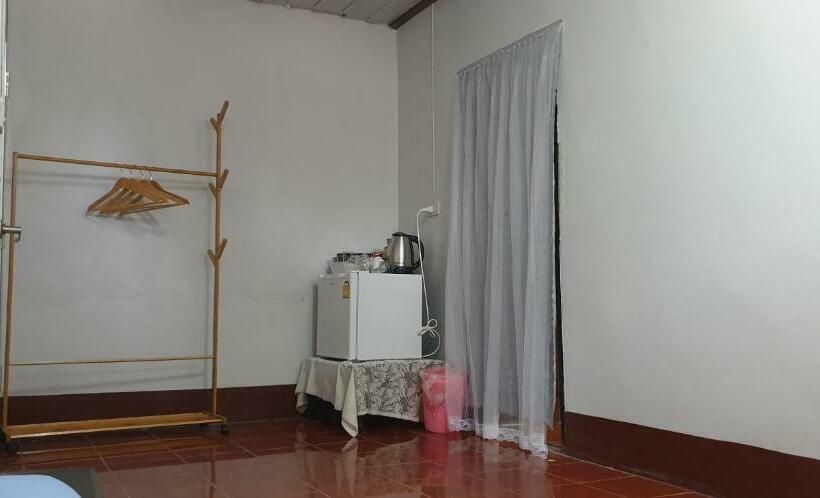 Пансион Reindeer House Wat Chedi