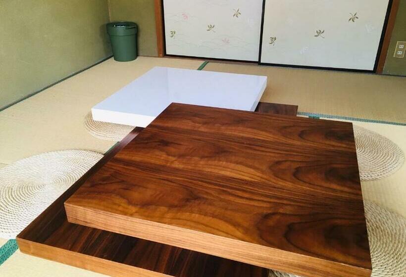 بنسيون Ulala Hometown