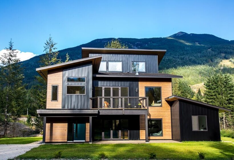 تختخواب و صبحانه Arrows Edge Lodge