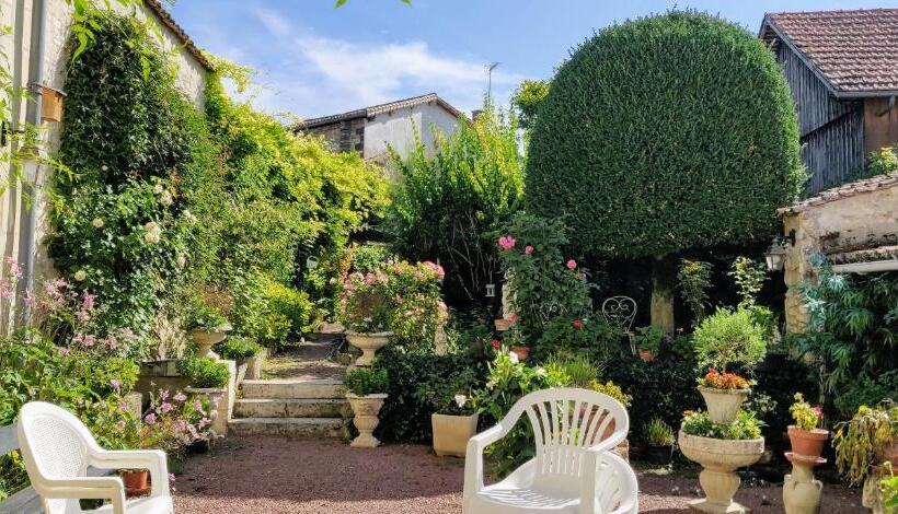 צימר Chez Florence Et Sylvain De Loudun