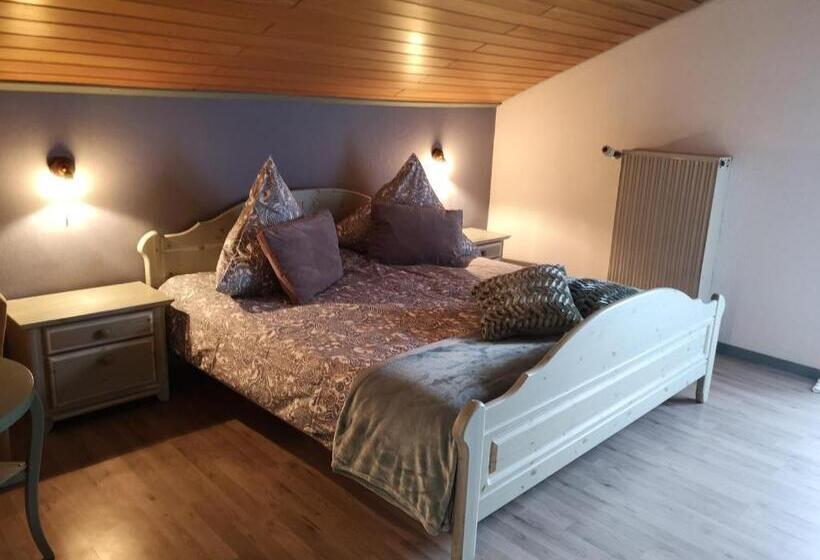 住宿加早餐  Edel Weiss Gästezimmer