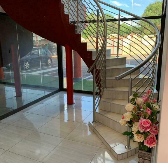 Bed and Breakfast Ekaya Palace Guest House