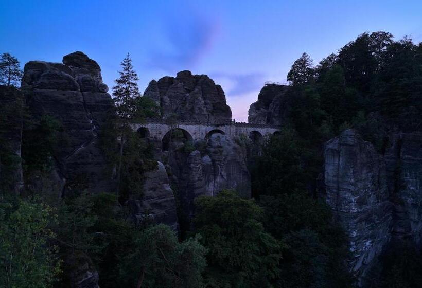 Отель Berggasthof Götzinger Höhe