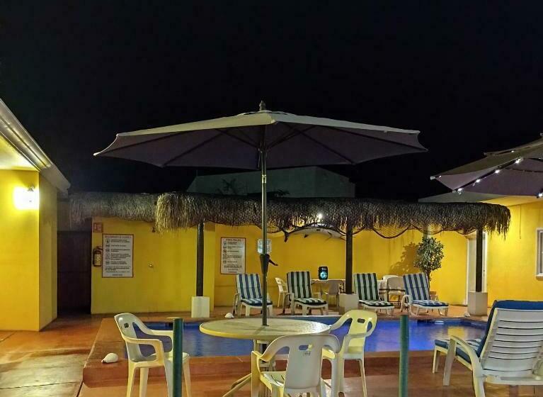 호텔 Marina Del Sol