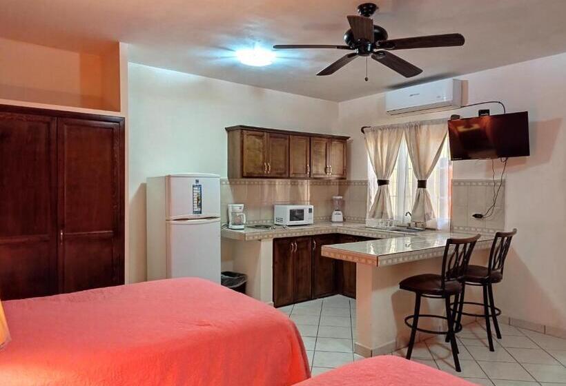 호텔 Marina Del Sol