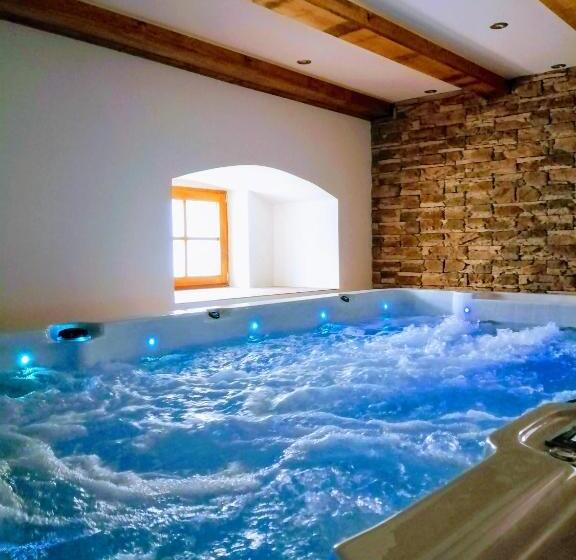 هتل Resort Mlýn Karolínka