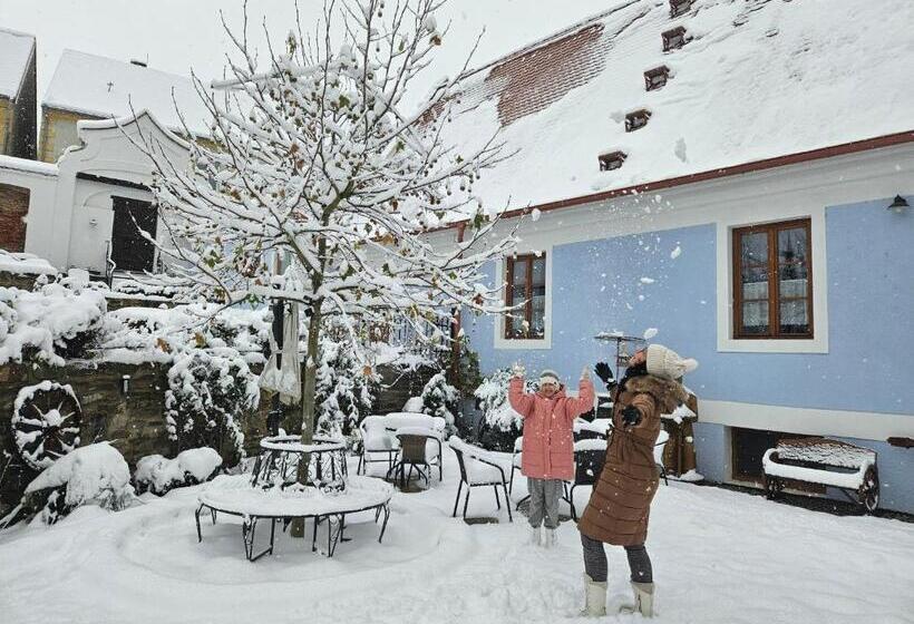 هتل Resort Mlýn Karolínka