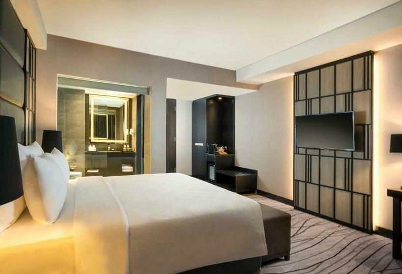 Grand Swiss Belhotel Darmo