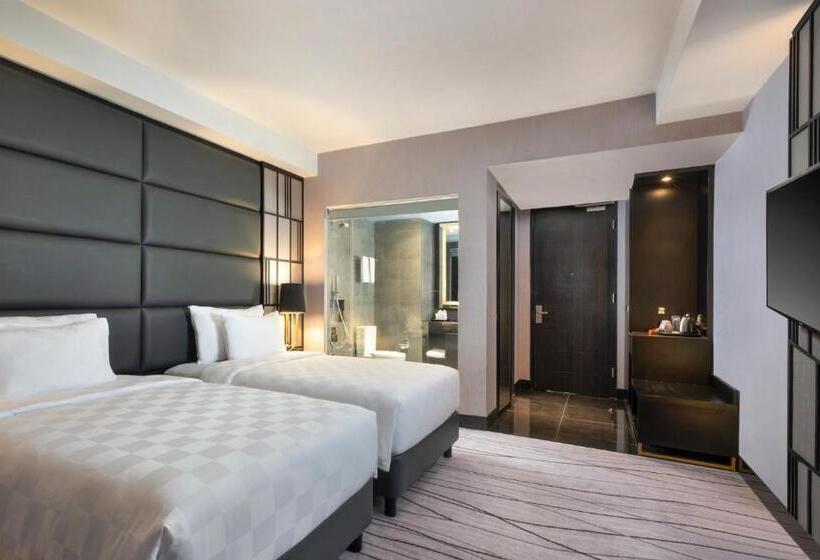 Grand Swiss Belhotel Darmo