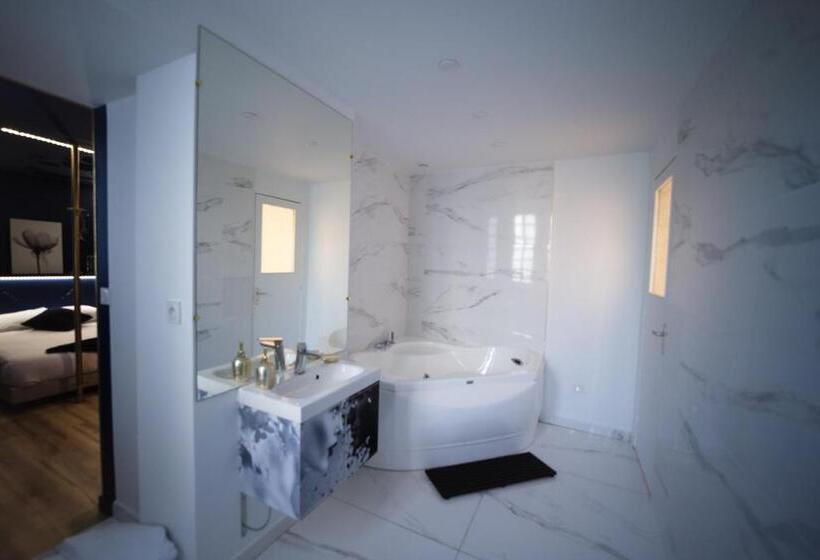 호텔 Suite 50 Nuances Avec Balnéothérapie Pour 2