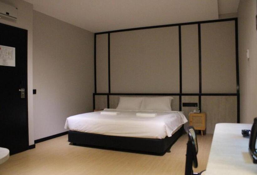 ホテル Urban Inn Sp Saujana