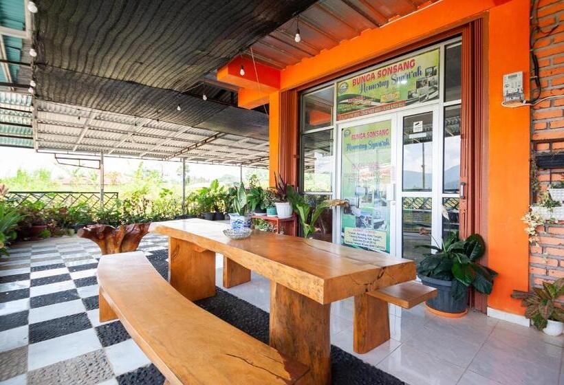 酒店 Vaccinated Staff  Oyo 90506 Bunga Sonsang Homestay Syariah