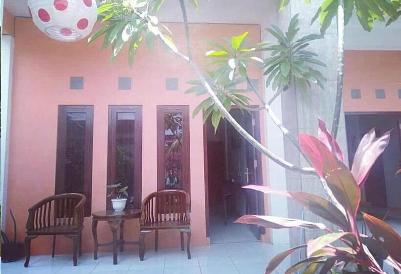 هتل Villa De Owis