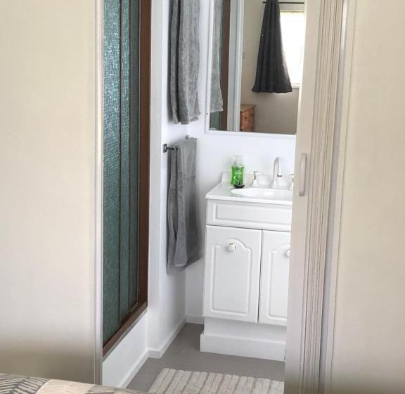 בית מלון כפרי Walsh Farm Shepherd’s Rest