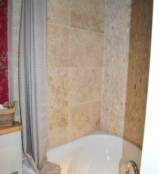 Middle Farm Villa B&b