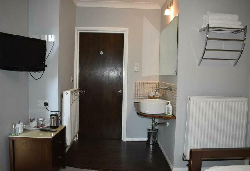 Middle Farm Villa B&b