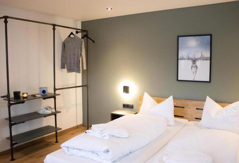 汽车旅馆  Fairrooms   24h Self Check In