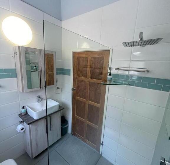 Пансион Billfish Apartments