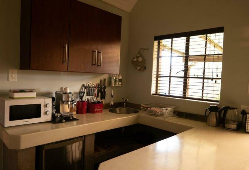 ペンション Camdeboo Place