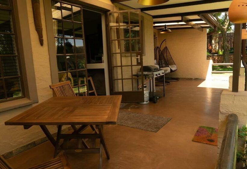 بنسيون Camdeboo Place