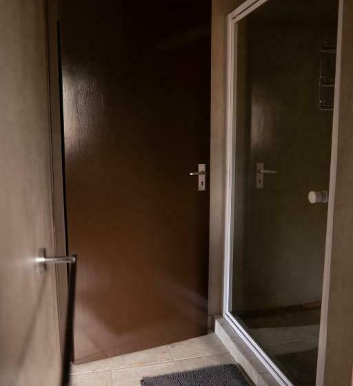 بنسيون Camdeboo Place