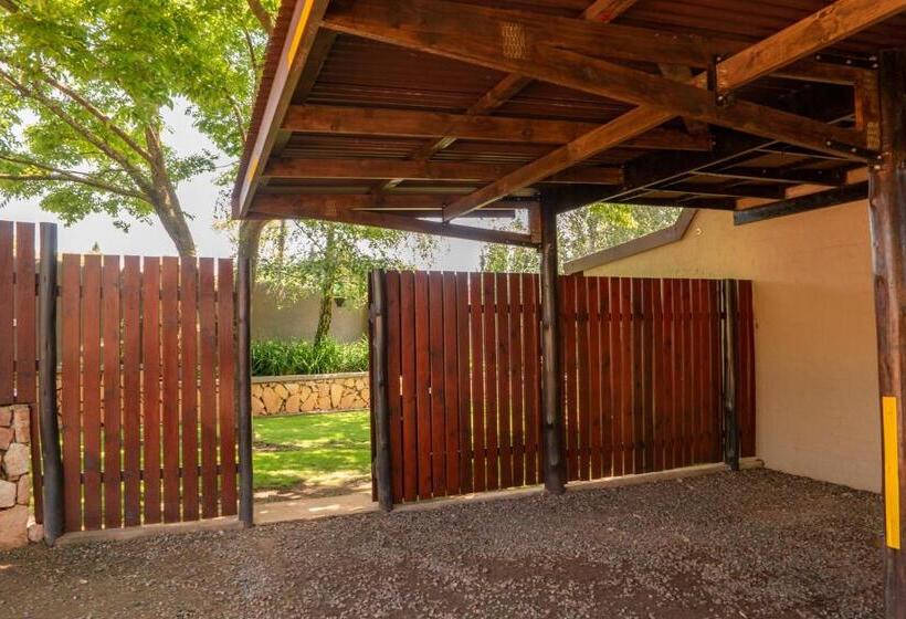 ペンション Camdeboo Place