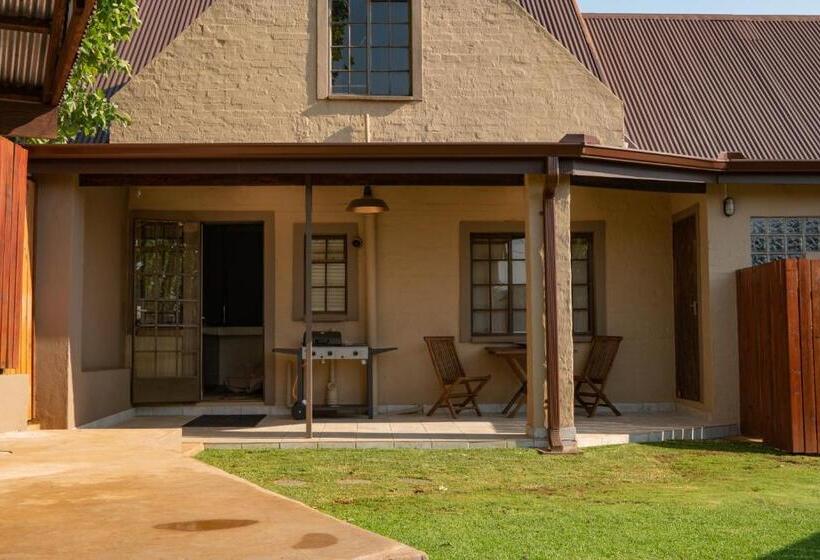 ペンション Camdeboo Place