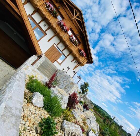 بنسيون Gold Horse Vendégház