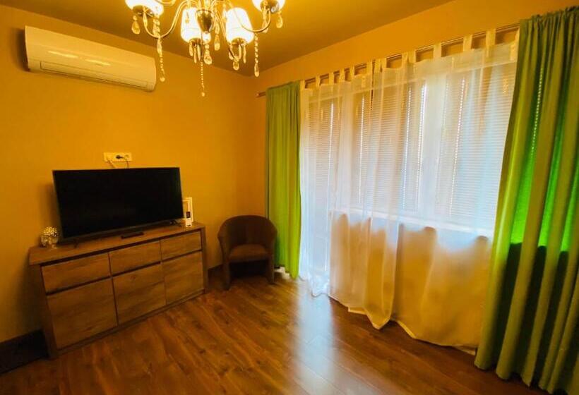 بنسيون Gold Horse Vendégház