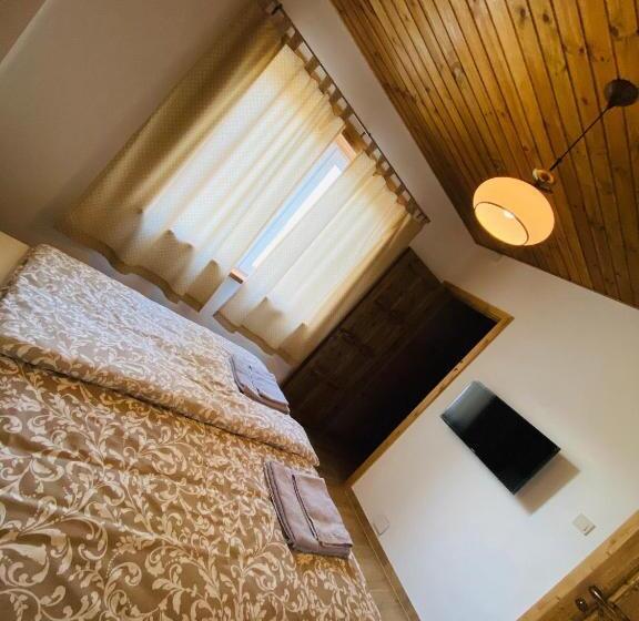 بنسيون Gold Horse Vendégház