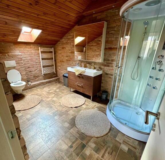 بنسيون Gold Horse Vendégház