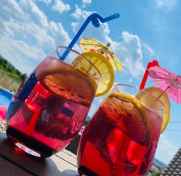 بنسيون Gold Horse Vendégház